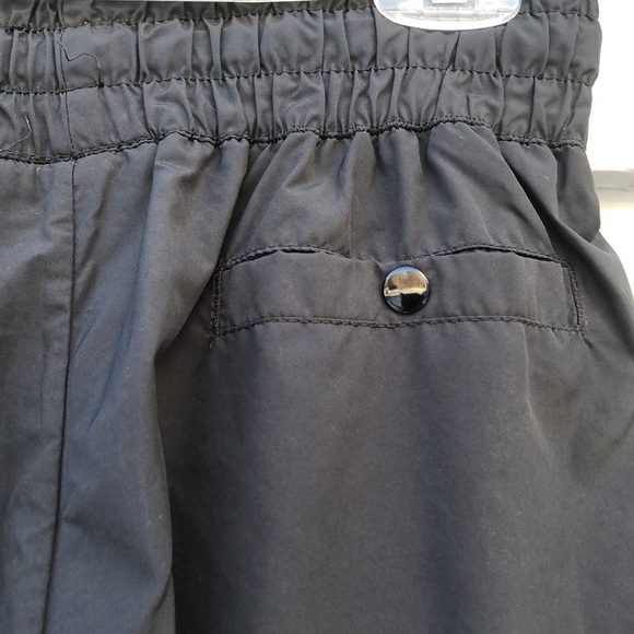 Nike Cropped Workout Capri Pants Size Small - Picture 4 of 7